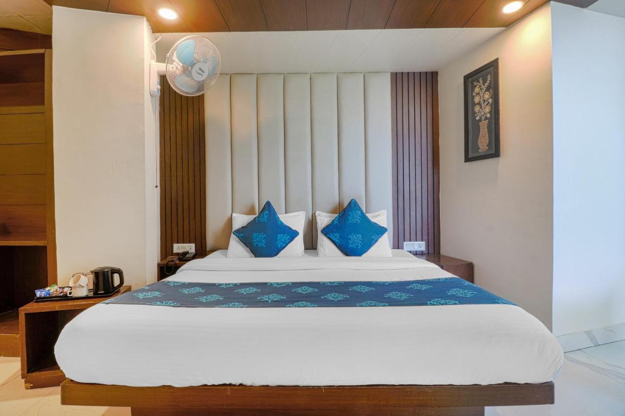 Hotel Silver Line By La Casa Mussoorie Exteriör bild